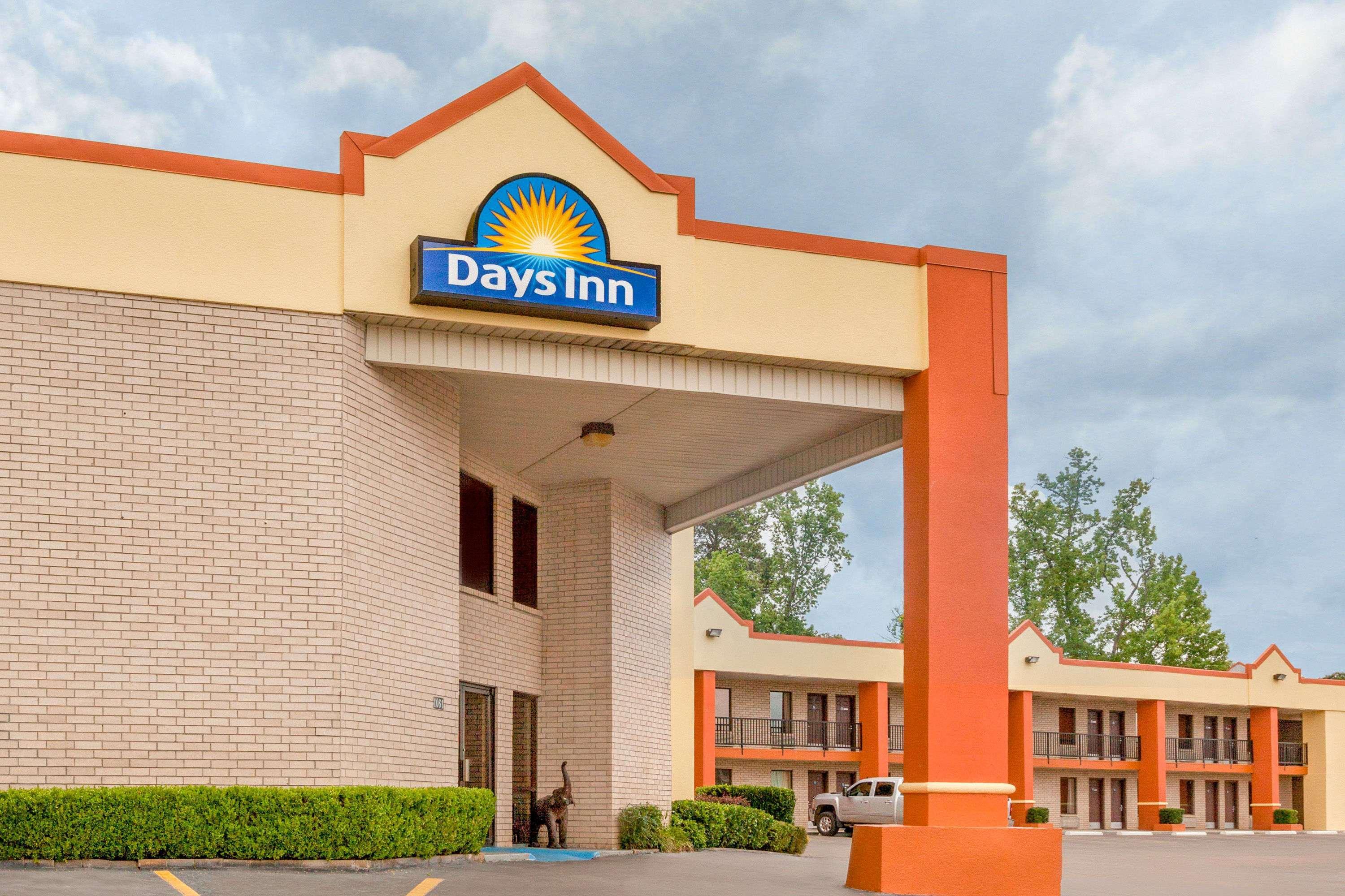 Days Inn By Wyndham Arcadia Bagian luar foto